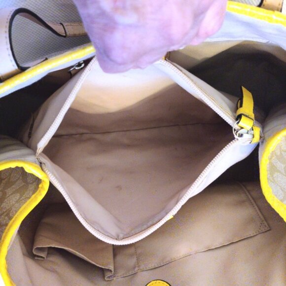 Coach Signature C Stripe Tote & Wristlet in Yellow Double Bundle, EUC - Picture 12 of 15